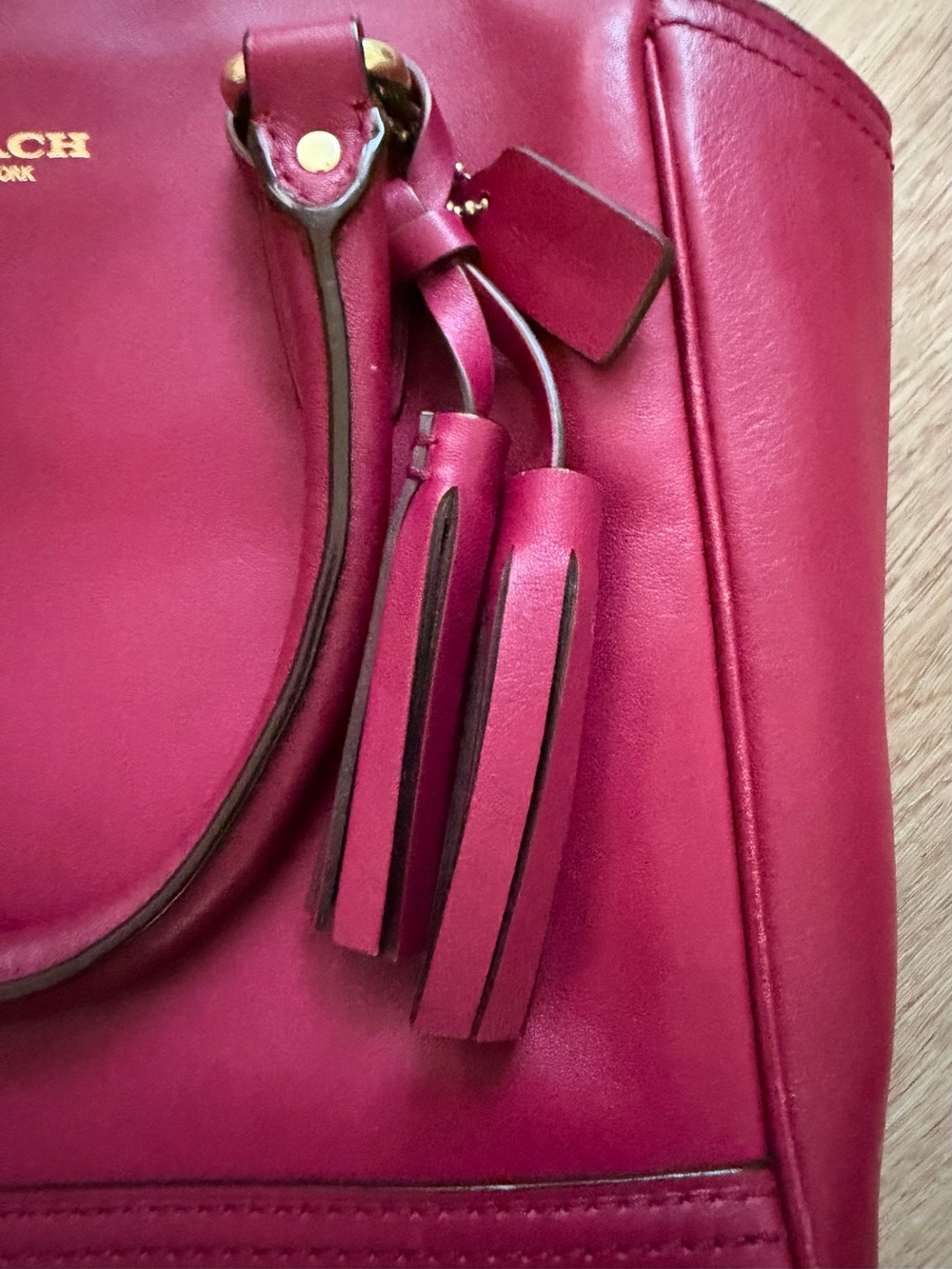 Coach Red Burgundy satchel crossbody shoulder bag with tassel - Picture 4 of 7